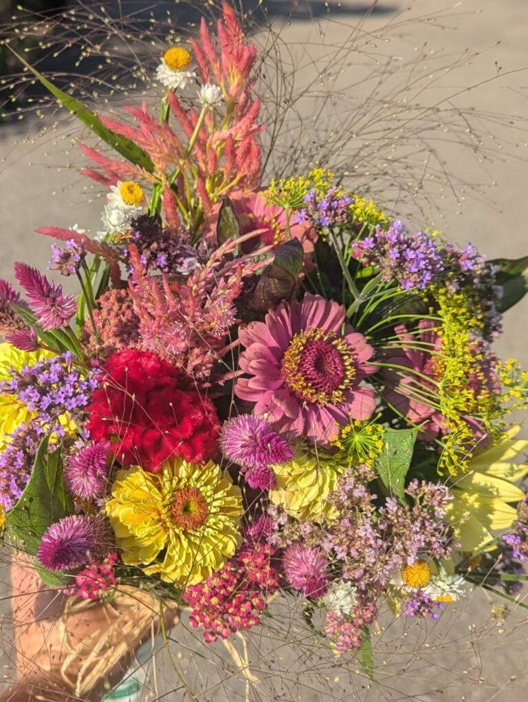 Cut Subscriptions Cut Flower Subscription | Yew Dell Botanical Gardens